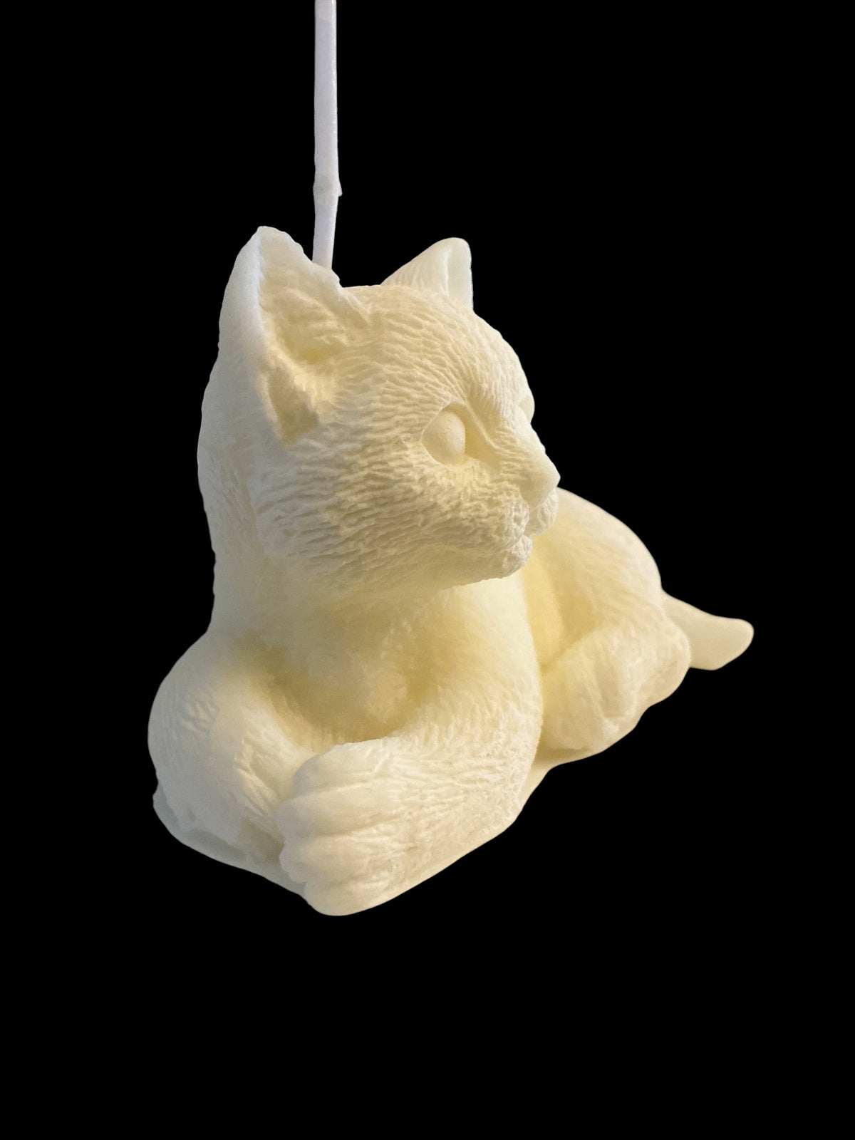 Laying Cat - Coconut & Lemongrass
